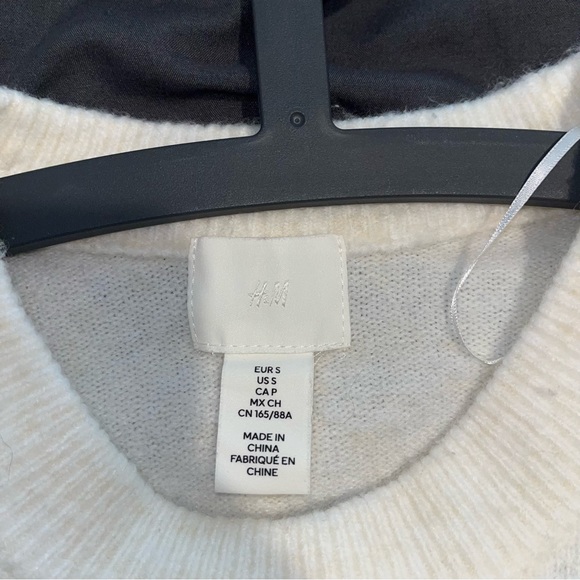 NWOT H&M Beaded Sweater - Picture 4 of 7